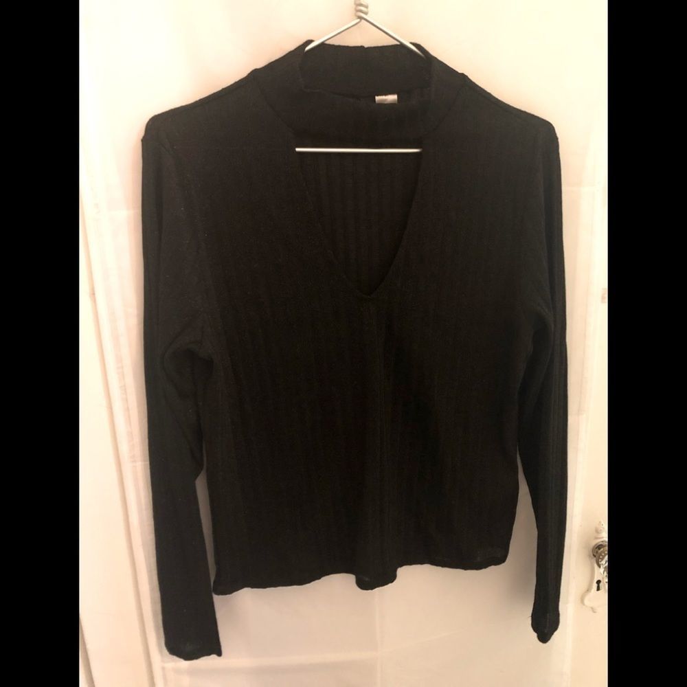 H&M, NWOT! Black, peekaboo choker style top